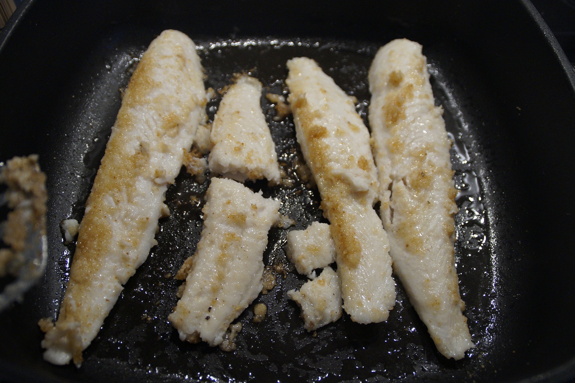 pan of cooked fish